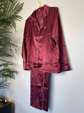 RACHEL ZOE | NWT | Satin Pajama Set | Burgundy with White Piping | Large
